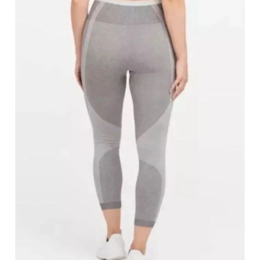 Spanx Seamless Sculpt Legging Spacedye Cloudy Grey Size Small